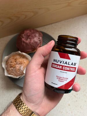 Nuvialab Sugar Control Reeduced Cravings. Product Infographic!